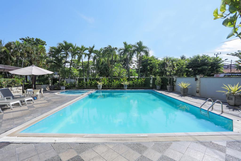 Villa Country Residence Surabaya Exterior foto