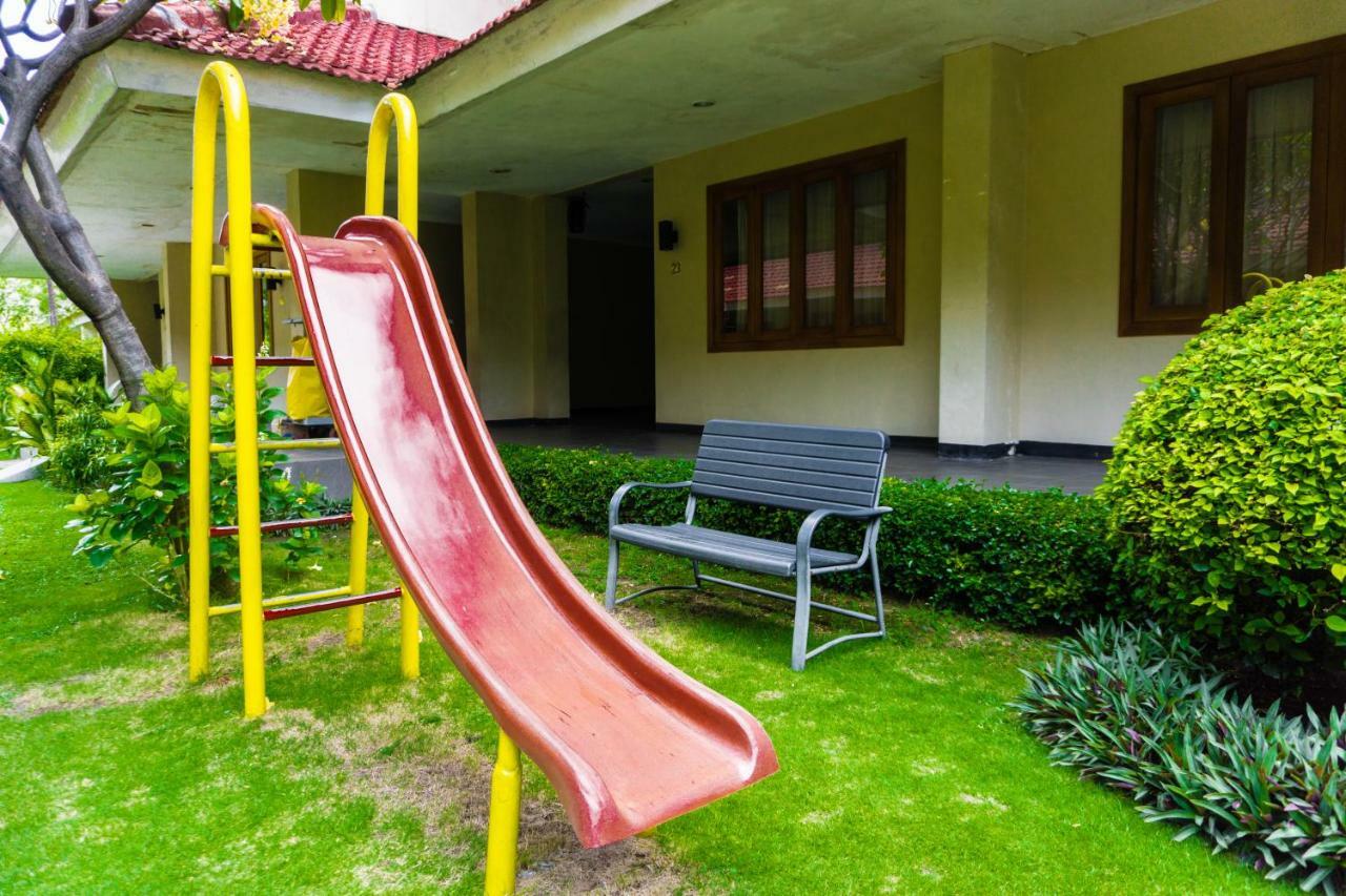 Villa Country Residence Surabaya Exterior foto